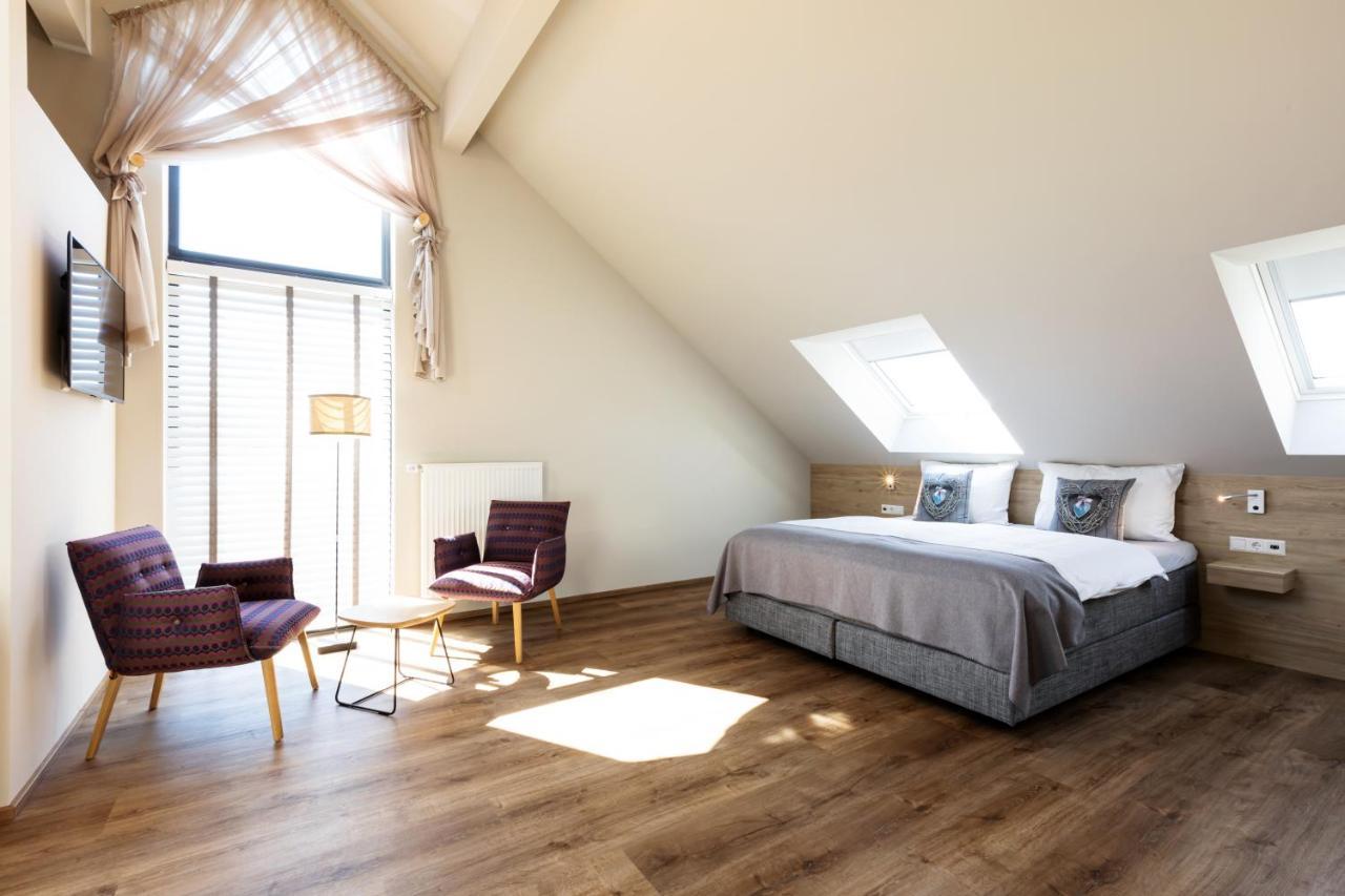 Hotel Martha Beringen ภายนอก รูปภาพ